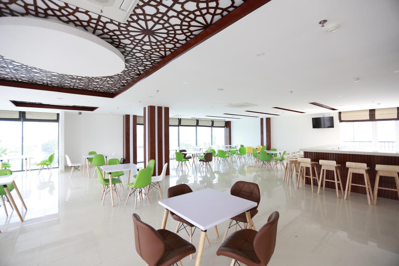 Aha Golden Dragon Hotel 宁平 外观 照片