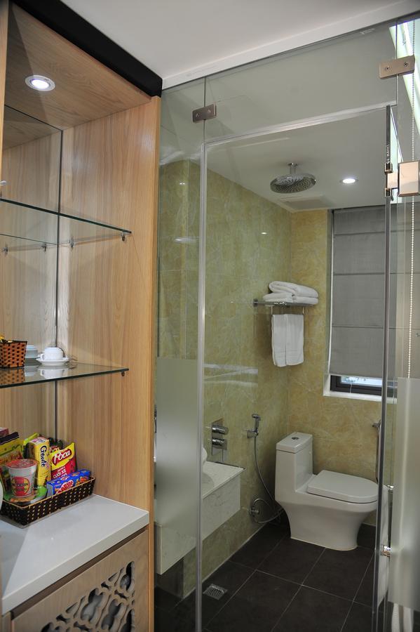 Aha Golden Dragon Hotel 宁平 外观 照片