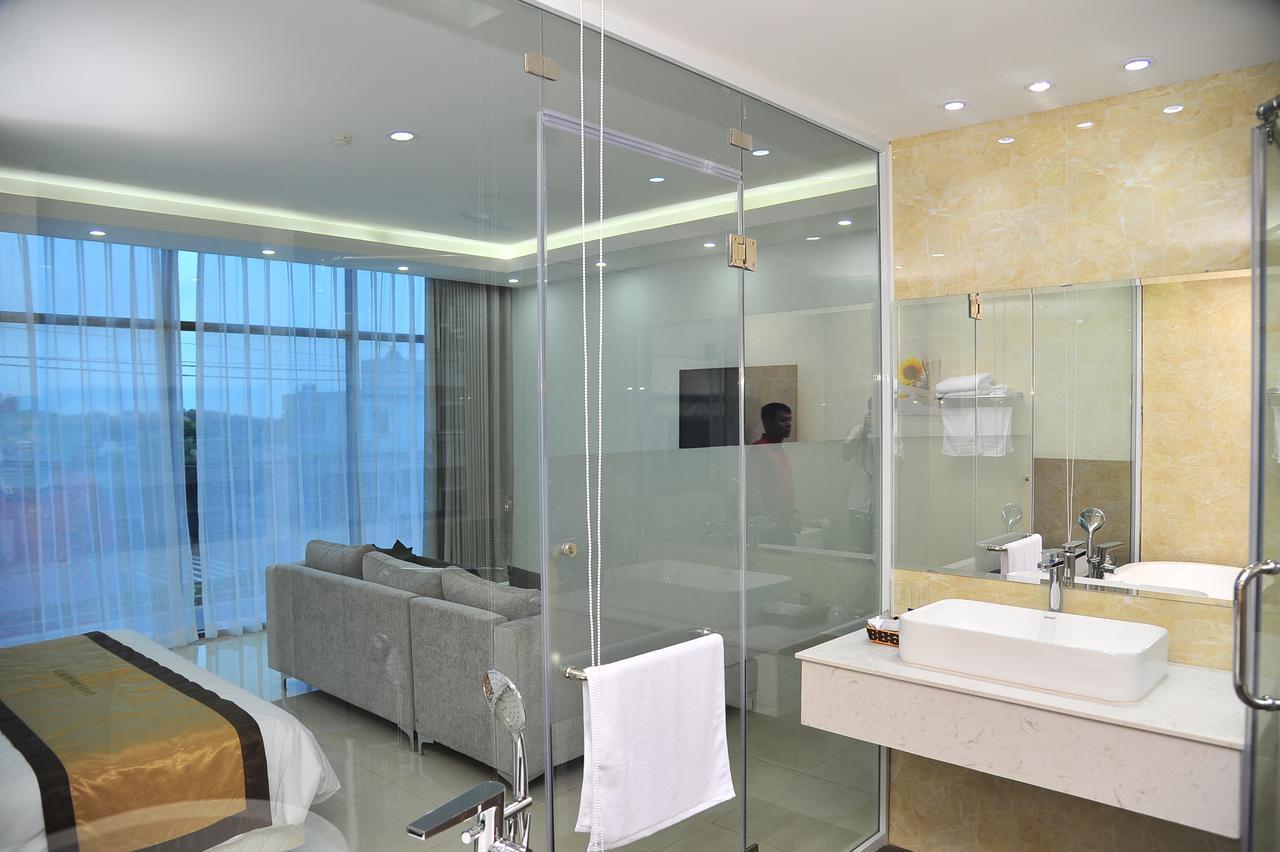 Aha Golden Dragon Hotel 宁平 外观 照片